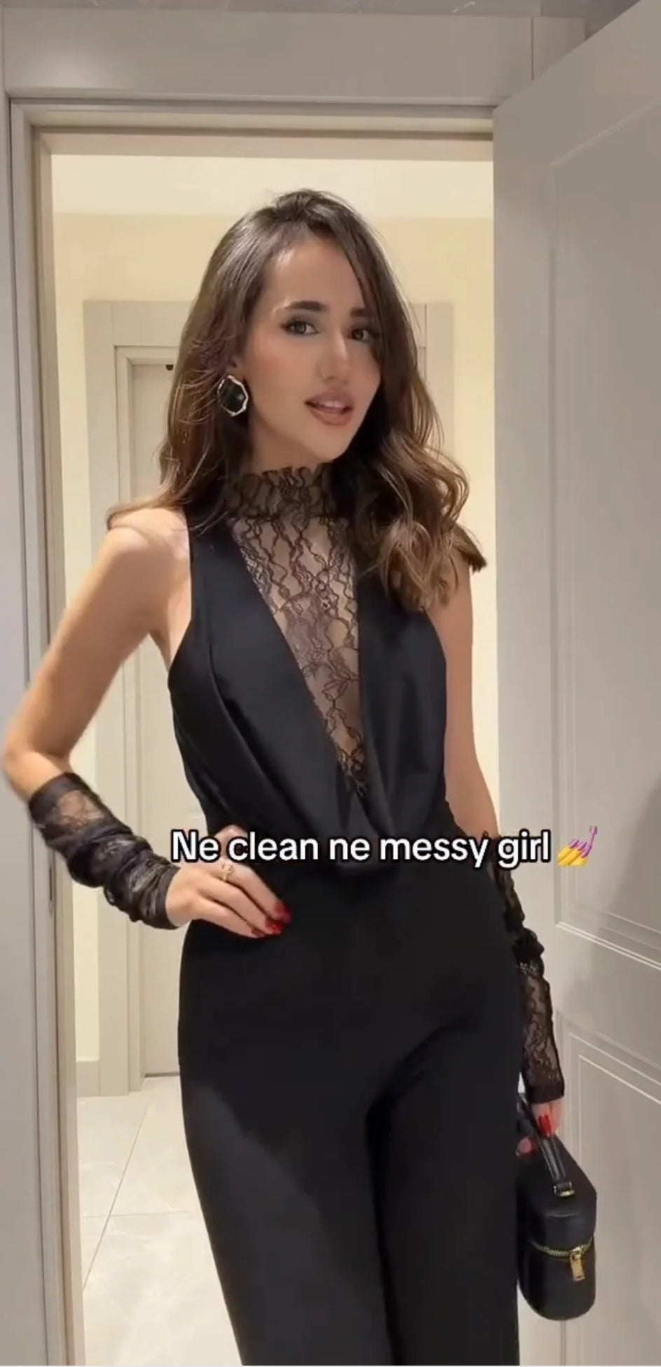 TUTA ISABEL ( GUANTO INCLUSO )